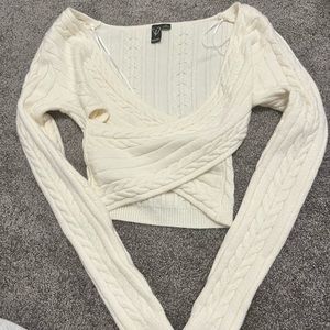 Women’s long sleeve top.